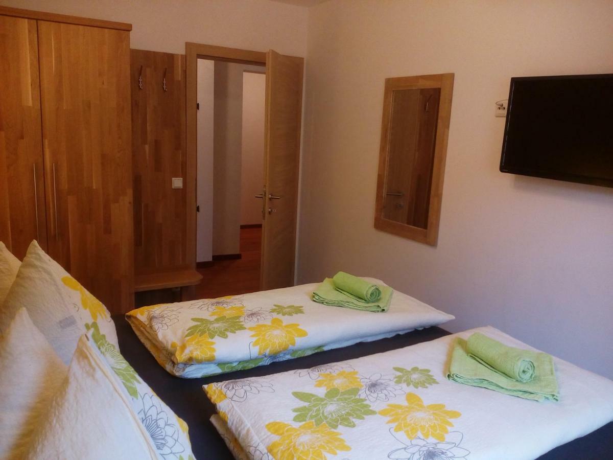 Appartment Stroblhof Айх Екстер'єр фото